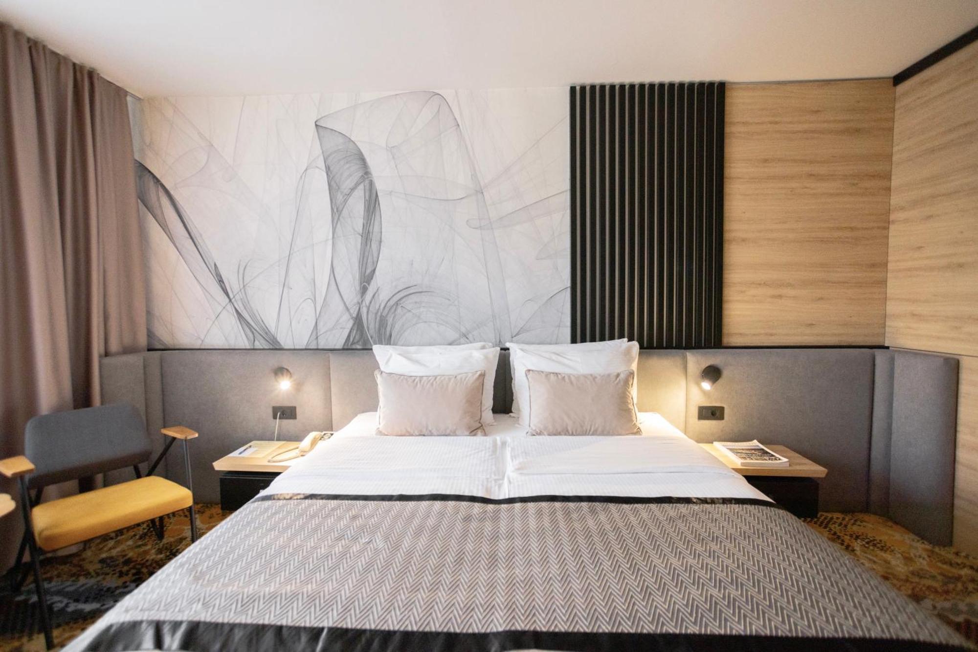 โฮเต็ล ฮอลิเดย์ Hotel ซาราเยโว ภายนอก รูปภาพ