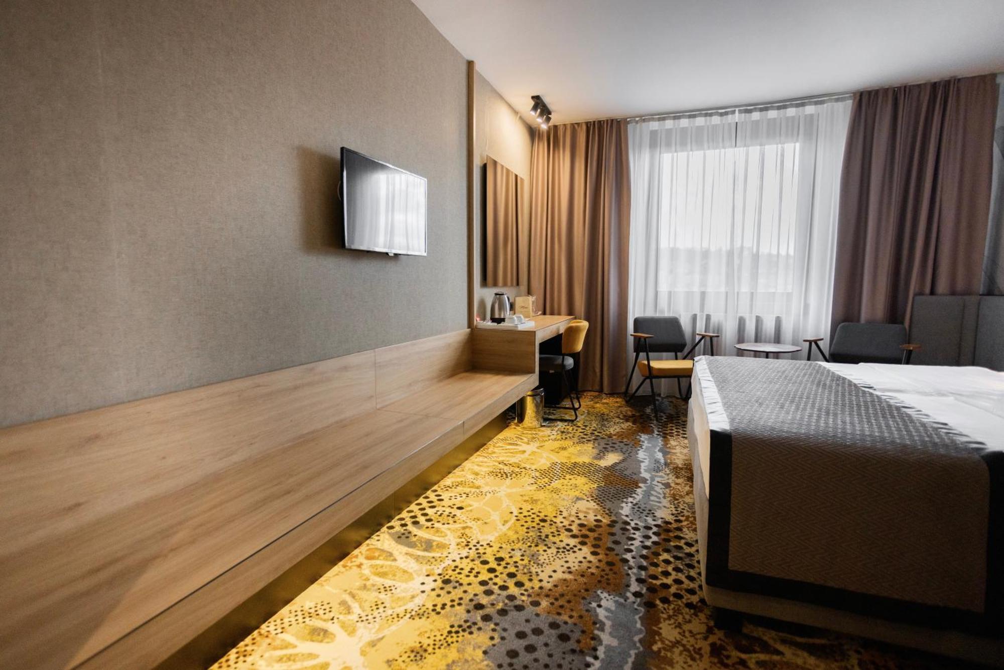 โฮเต็ล ฮอลิเดย์ Hotel ซาราเยโว ภายนอก รูปภาพ