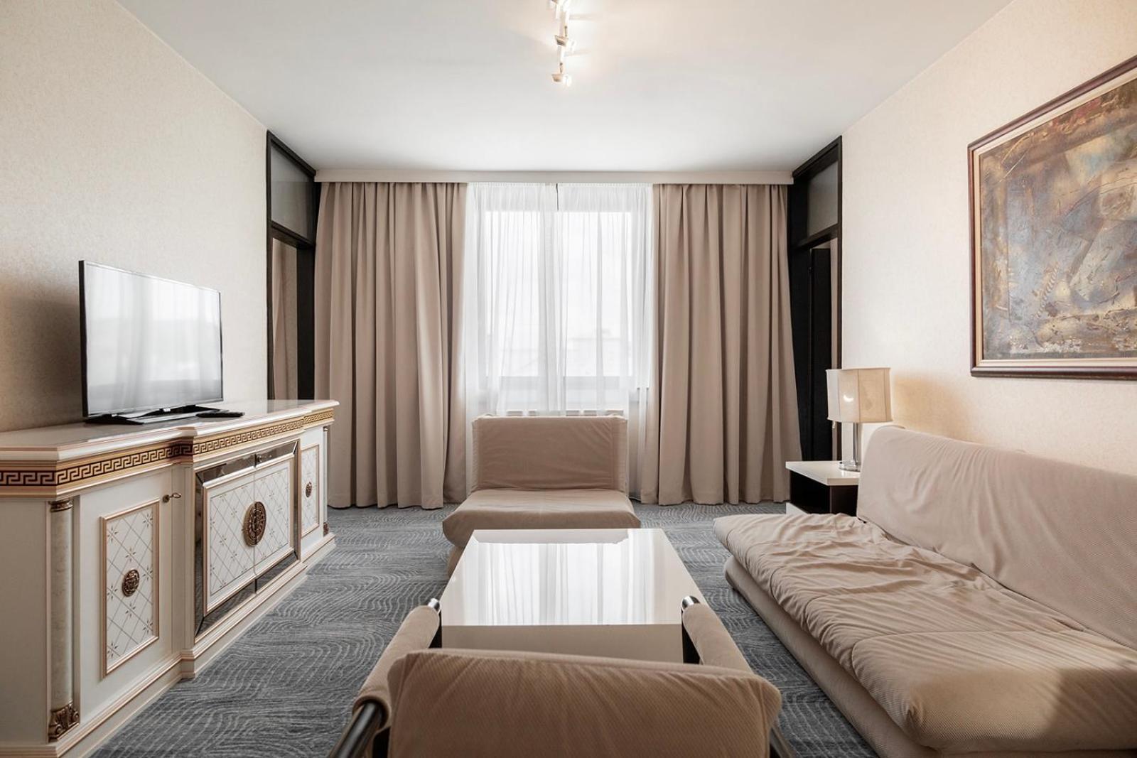 โฮเต็ล ฮอลิเดย์ Hotel ซาราเยโว ภายนอก รูปภาพ