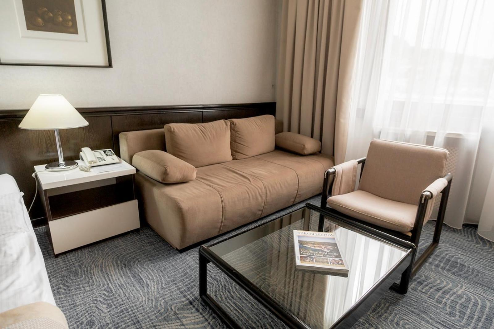 โฮเต็ล ฮอลิเดย์ Hotel ซาราเยโว ภายนอก รูปภาพ