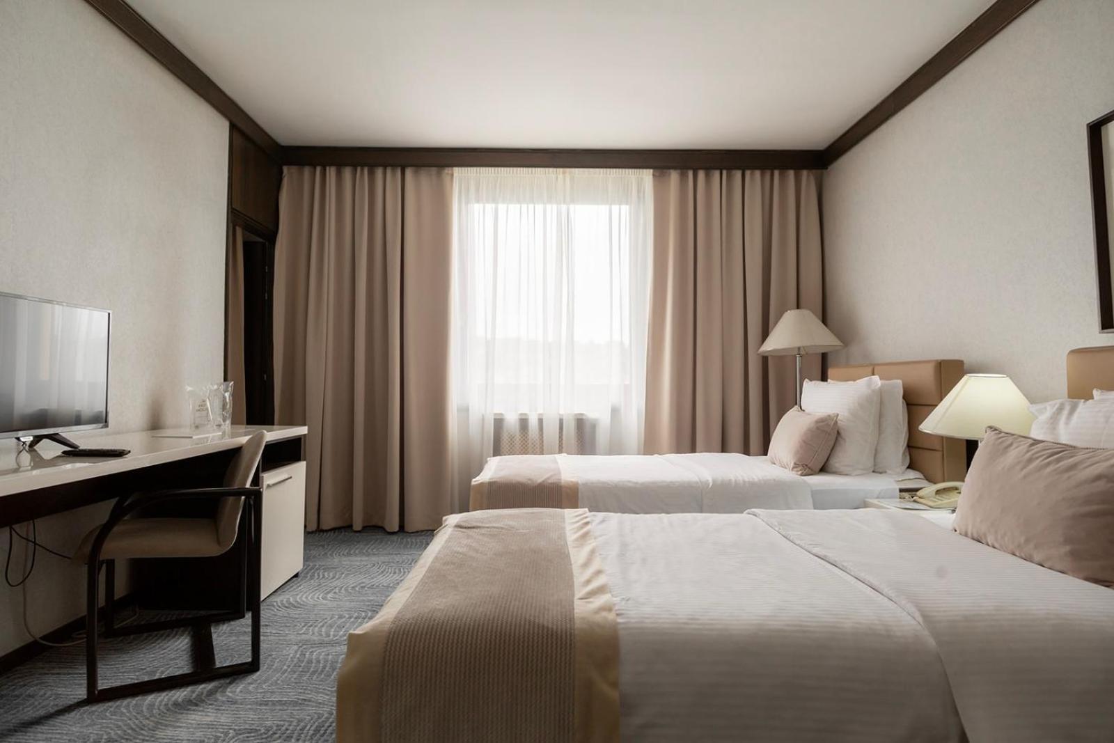 โฮเต็ล ฮอลิเดย์ Hotel ซาราเยโว ภายนอก รูปภาพ